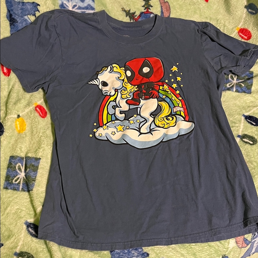 Marvel Pop! Tee - Black and Gold
